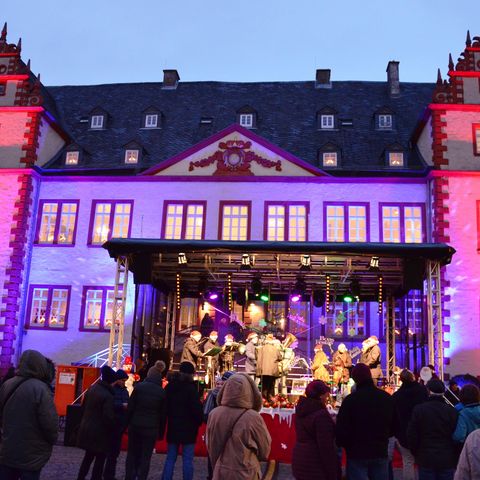 Adventstreff auf dem Schlosshof des Städtischen Museums Schloss Salder