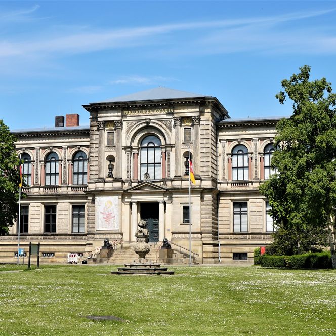 Blick auf die Herzog August Bibliothek in Wolfenbüttel
